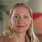 Emma Nash.jpg