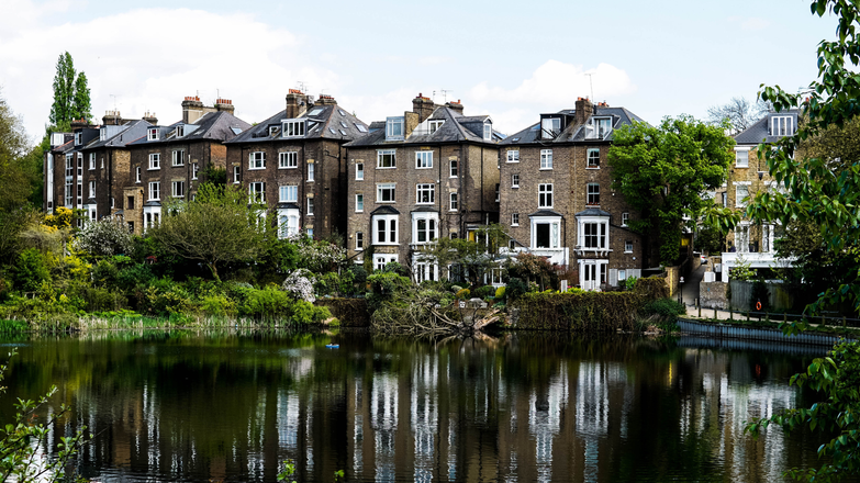 Hampstead Heath, London.png