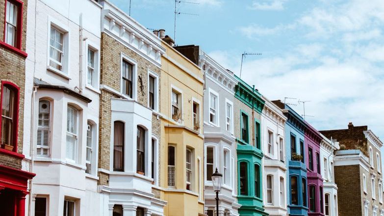 Colourful london houses.jpg