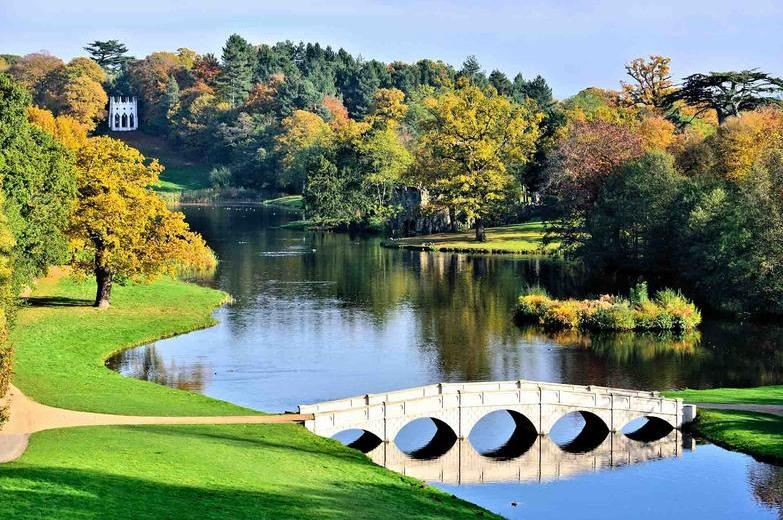Cobham five arch bridge in Surrey