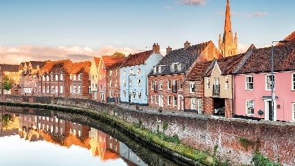 Norwich quayside.jpg