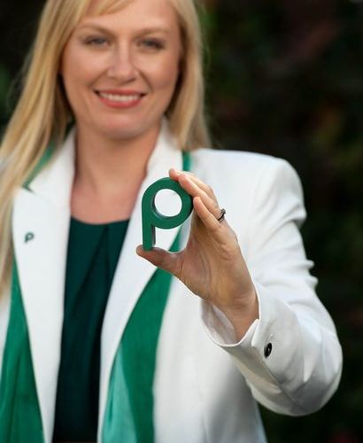 Green scarf blur.JPG